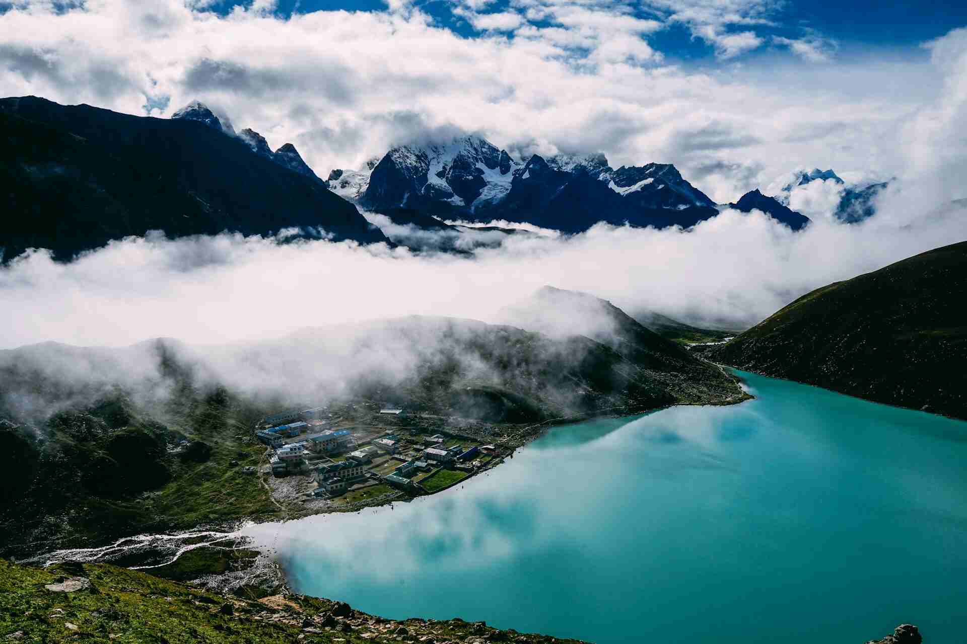 explore-nepal-lake-with-us