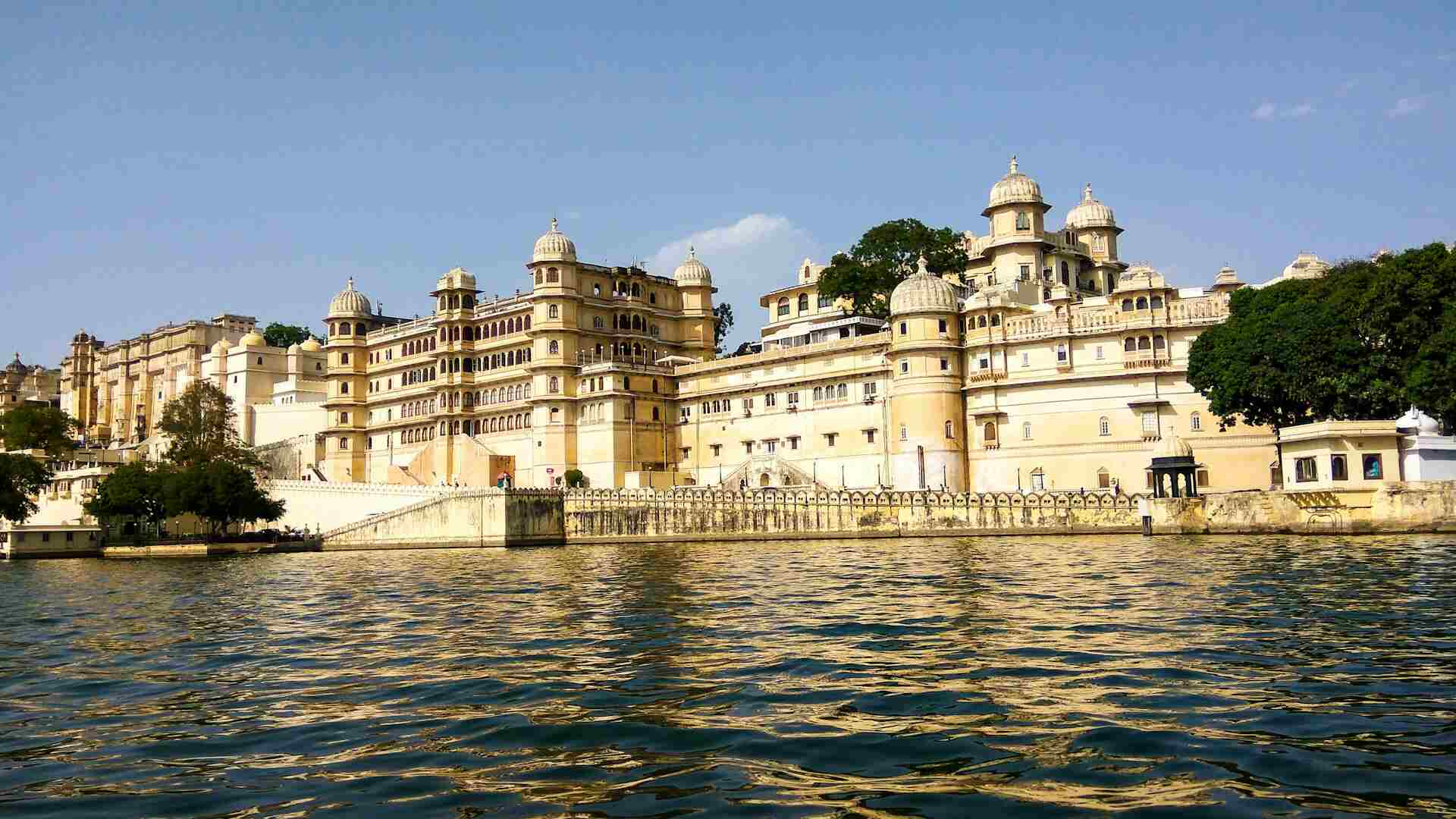 explore-udaipur-with-us